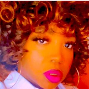 Meet your Posher, Kharmaa